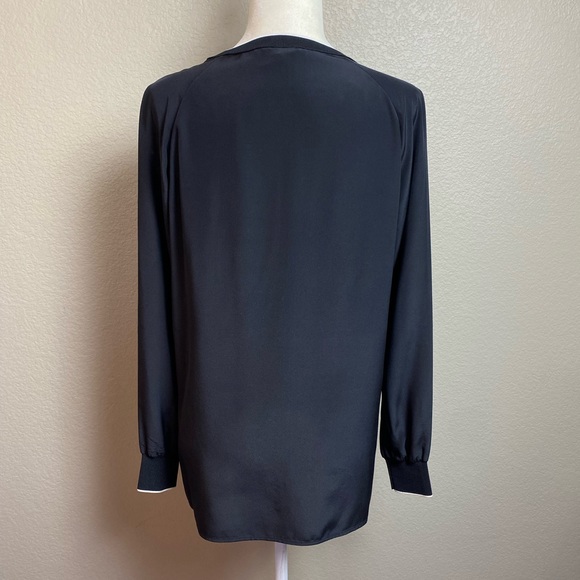 Vince Knit Silky V Neck Blouse Sweater - Picture 8 of 12